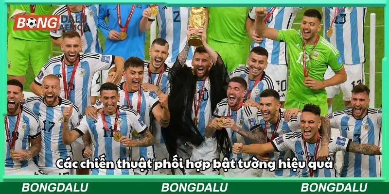 Chiến thuật bật tường để mở ra khoảng trống dâng cao hoặc tạt vào trong